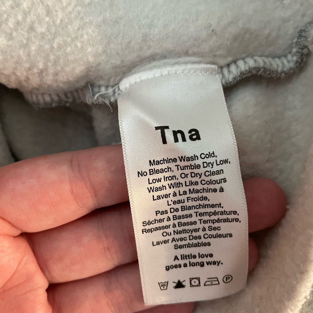 Aritzia TNA Light Grey Fleece Cropped Hoodie - Picture 2 of 5